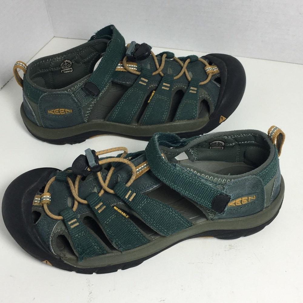 Keen Newport H2 Water Hiking Shoes Green Women Sz. 5 Sandals 1020364